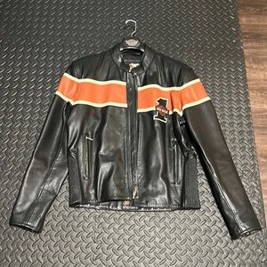 Vintage Real Leather Harley Davidson Motorcycle jacket. Rare Near Mint Condition